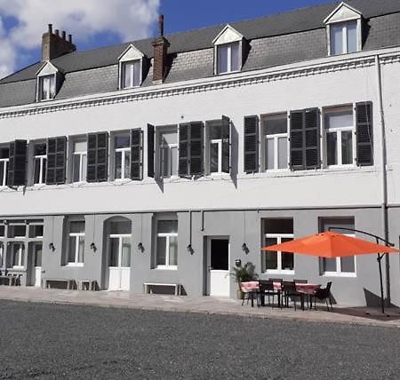 Les Suites Fenelon Le Cateau-Cambresis Εξωτερικό φωτογραφία